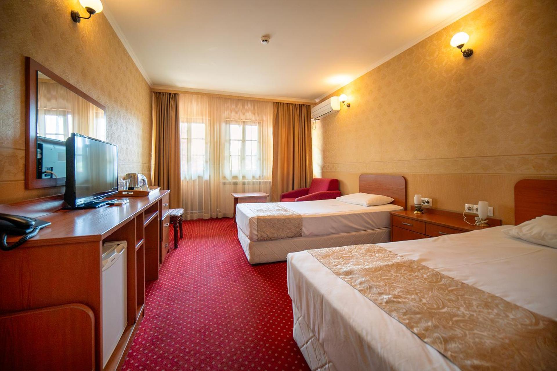 Sevastokrator Relax & Congress Hotel อาร์บานาซิ ภายนอก รูปภาพ