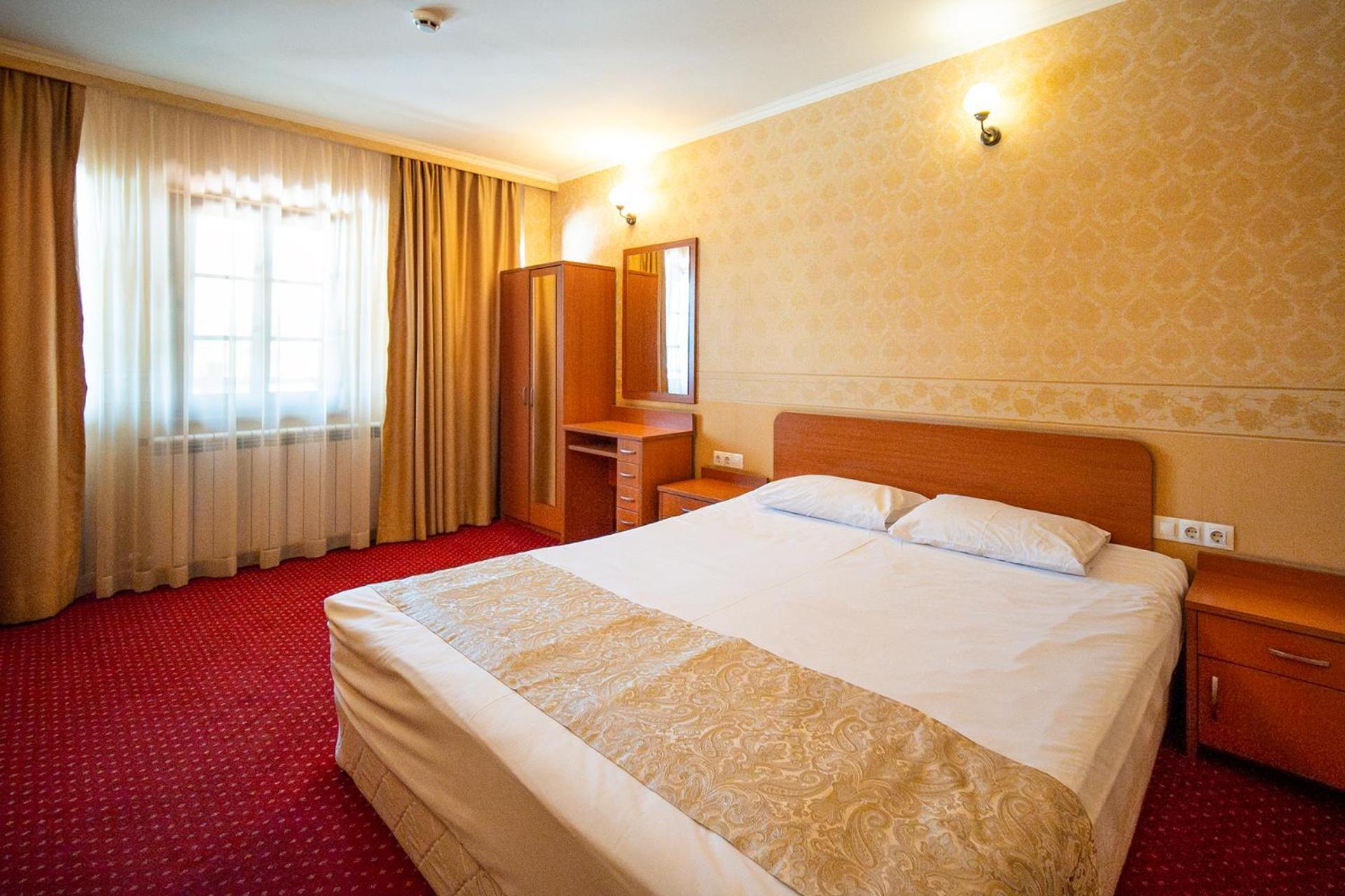 Sevastokrator Relax & Congress Hotel อาร์บานาซิ ภายนอก รูปภาพ