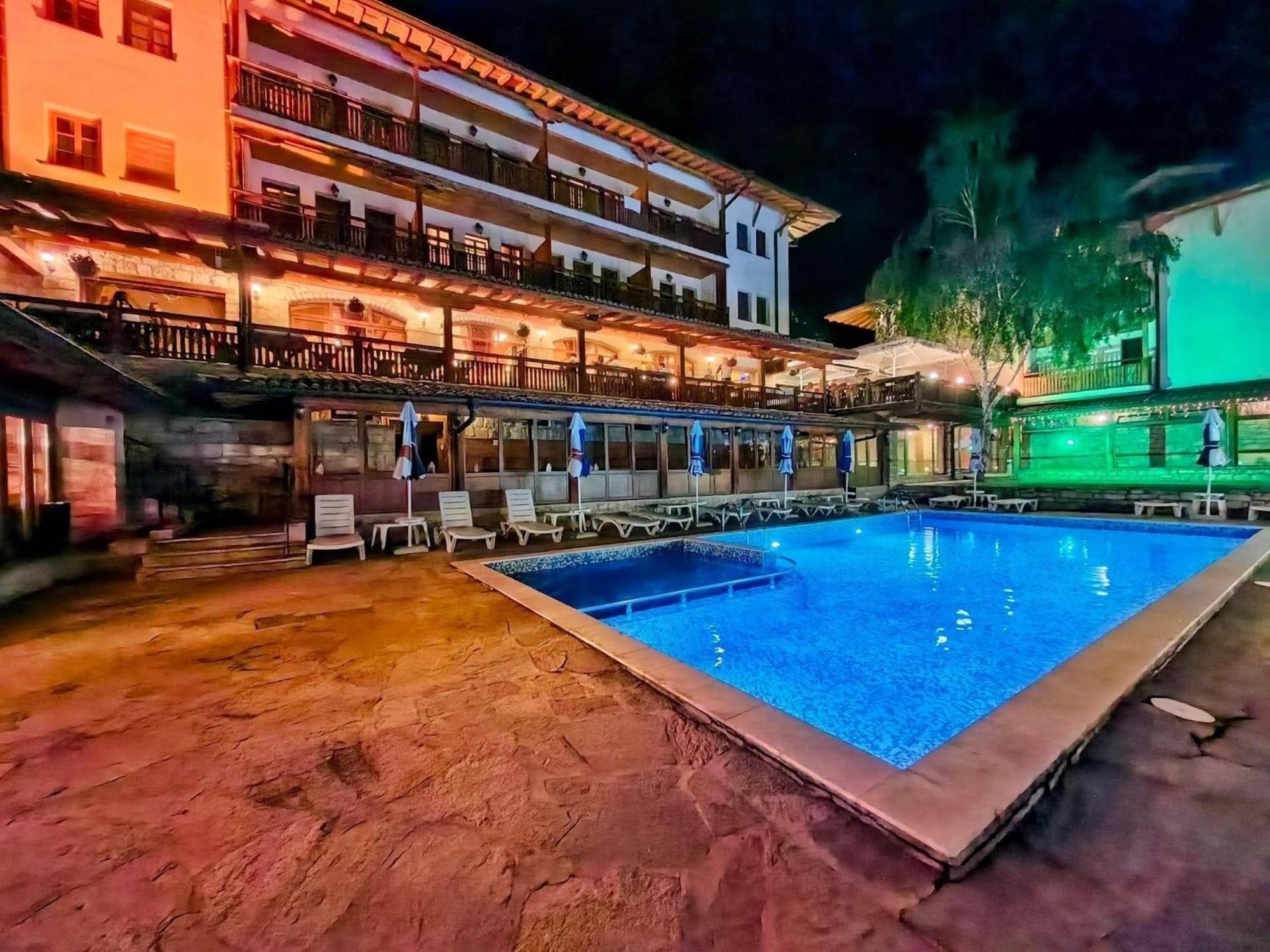 Sevastokrator Relax & Congress Hotel อาร์บานาซิ ภายนอก รูปภาพ