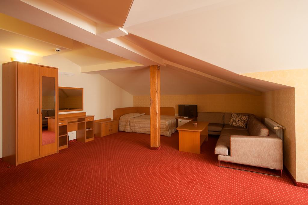 Sevastokrator Relax & Congress Hotel อาร์บานาซิ ภายนอก รูปภาพ