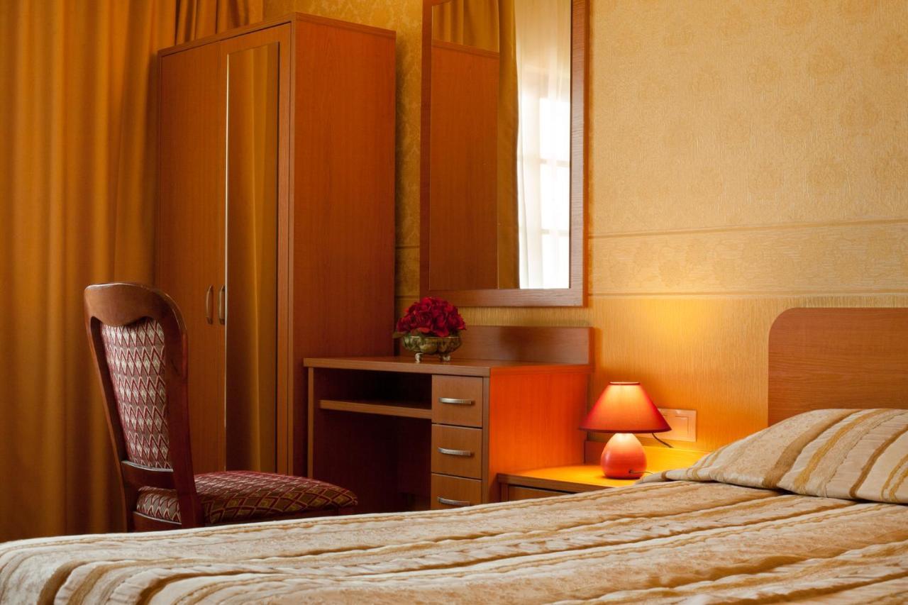 Sevastokrator Relax & Congress Hotel อาร์บานาซิ ภายนอก รูปภาพ